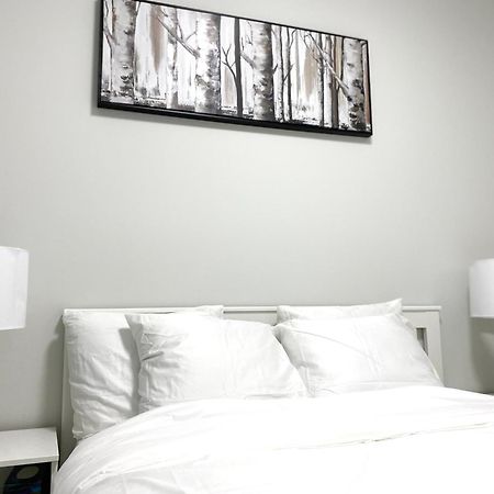 Modern And New House Near Pne With Big Garden And Free Parking Apartamento Vancouver Exterior foto