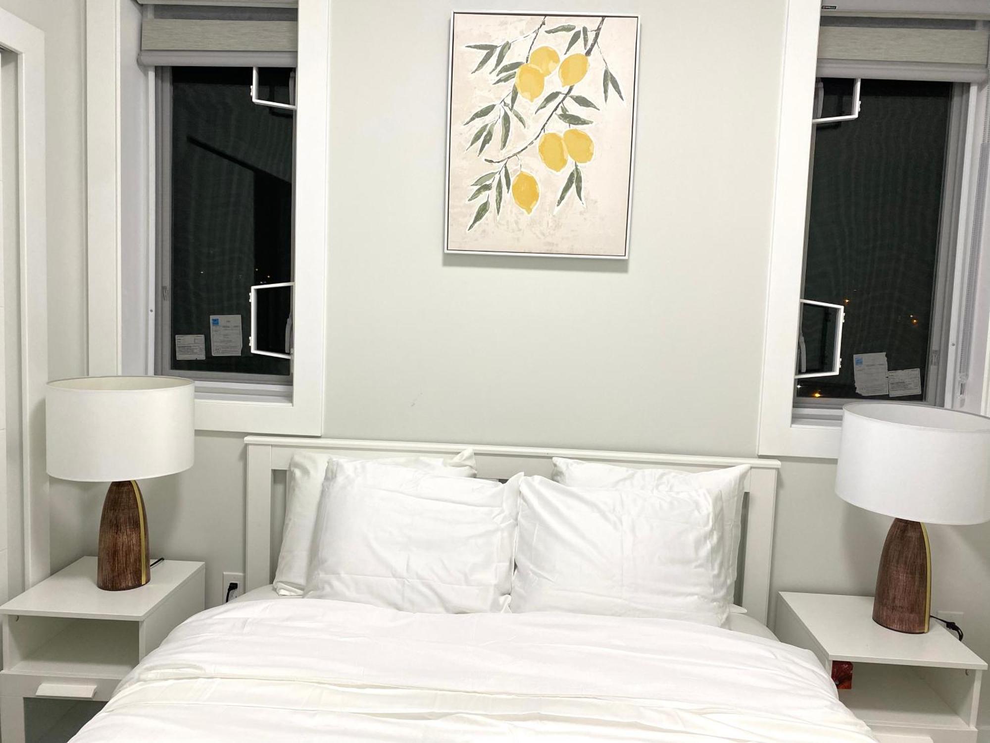 Modern And New House Near Pne With Big Garden And Free Parking Apartamento Vancouver Exterior foto